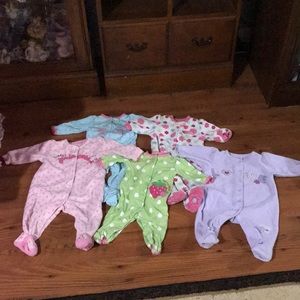 SOLD😊 Carter’s 🌸 baby girls footies💞
